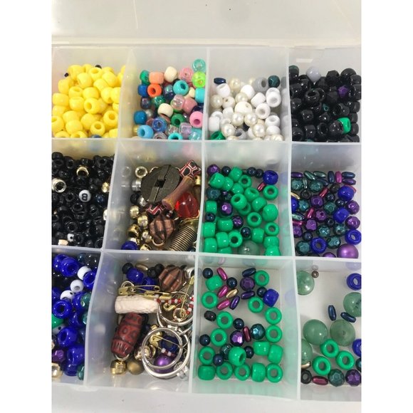 Beads And Findings For Jewelry & Other Crafts Multiple Color Box Of Loose Craft - Picture 4 of 12